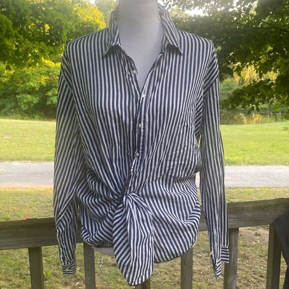 Holding Horses Anthropology Wm’s Large Blue Striped Tie Front Button Down Shirt - Picture 1 of 7